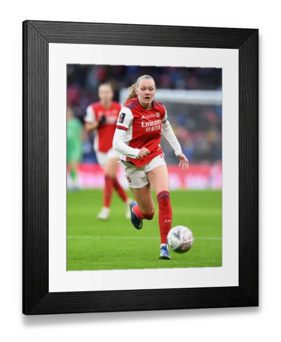 Framed Print : Arsenal's Frida Maanum Shines in FA Women's Cup Final Showdown Against Chelsea at Wembley Stadium