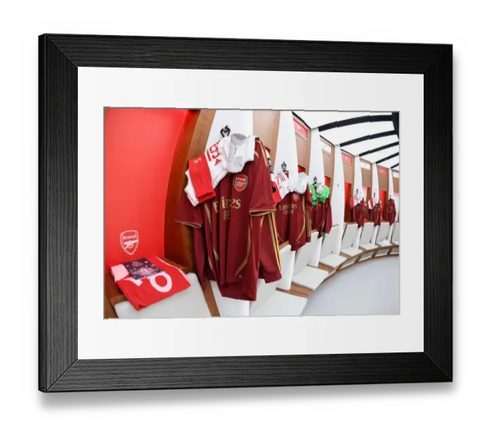 Framed Print : Arsenal Women vs Chelsea Women: FA Cup Final Showdown at Wembley Stadium