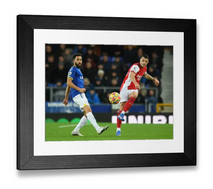 Framed Print : Xhaka Under Pressure: Everton vs Arsenal, Premier League 2020-21 Framed Print : Xhaka Under Pressure: Everton vs Arsenal, Premier League 2020-21
