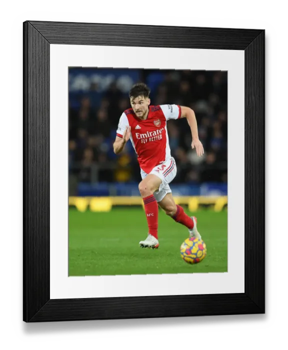 Framed Print : Kieran Tierney in Action: Everton vs Arsenal, Premier League 2020-21