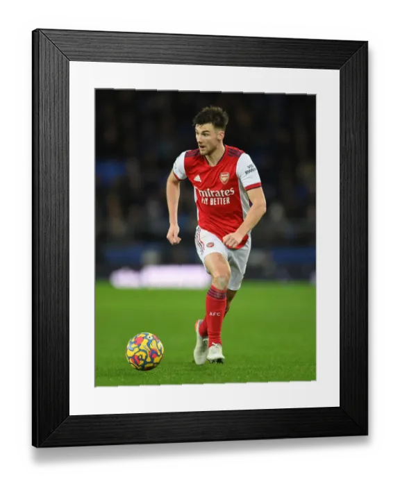 Framed Print : Arsenal's Kieran Tierney in Action at Everton's Goodison Park (Premier League 2020-21)