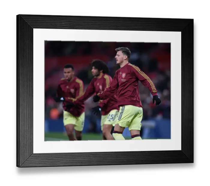 Framed Print : Arsenal's Ben White Gears Up for Manchester United Clash in Premier League (2020-21)