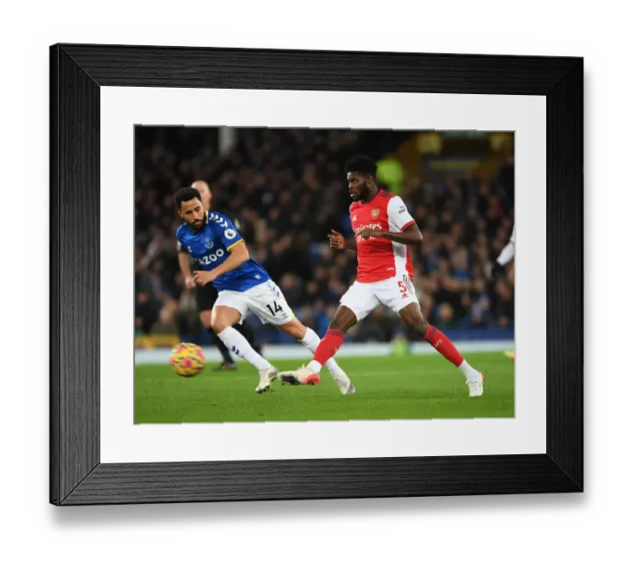 Framed Print : Partey vs Townsend: A Premier League Battle at Goodison Park