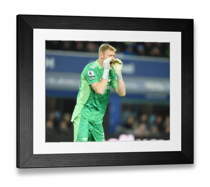 Framed Print : Arsenal's Aaron Ramsdale Faces Off in Intense Premier League Clash Against Everton Framed Print : Arsenal's Aaron Ramsdale Faces Off in Intense Premier League Clash Against Everton
