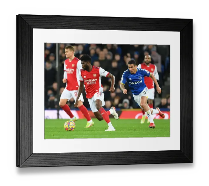 Framed Print : Thomas Partey Breaks Past Allan: Everton vs Arsenal, Premier League 2020-21