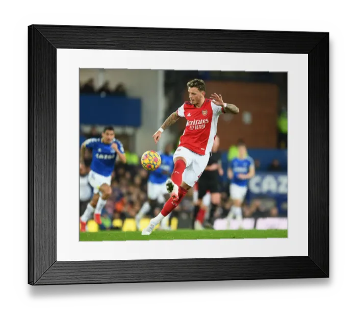 Framed Print : Arsenal's Ben White in Action against Everton - Premier League Showdown (2020-21)