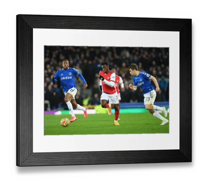 Framed Print : Arsenal's Eddie Nketiah Scores Past Everton's Coleman and Iwobi (December 2021) Framed Print : Arsenal's Eddie Nketiah Scores Past Everton's Coleman and Iwobi (December 2021)