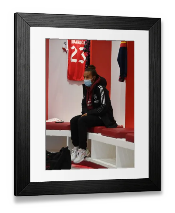 Framed Print : Arsenal WFC v FC Barcelona: Group C - UEFA Womens Champions League