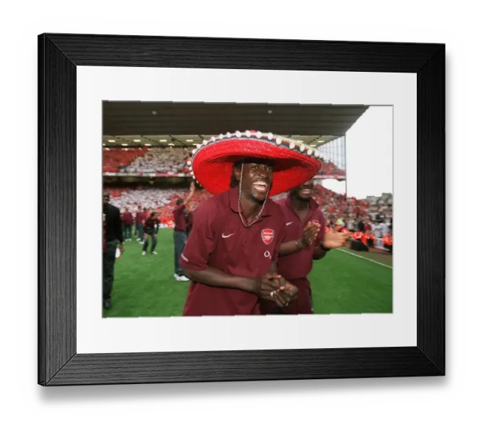 Framed Print : Emmanuel Adebayor (Arsenal) during the players parade Framed Print : Emmanuel Adebayor (Arsenal) during the players parade