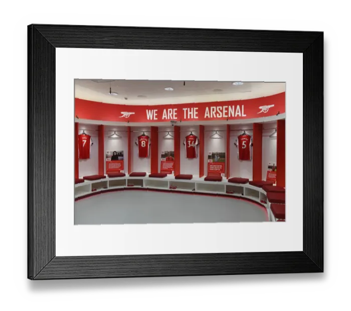 Framed Print : Arsenal: Unity and Focus in the Changing Room before Arsenal vs. Southampton (Premier League 2021-22)
