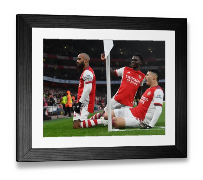 Framed Print : Arsenal Celebrate: Lacazette, Saka, Martinelli Score in Arsenal v Southampton (2021-22)