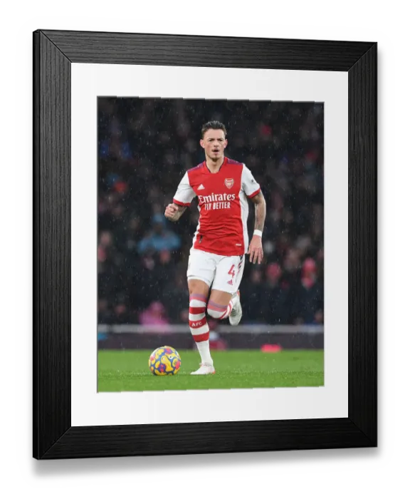 Framed Print : Arsenal's Ben White in Action: Premier League 2021-22 - Arsenal vs Southampton at Emirates Stadium