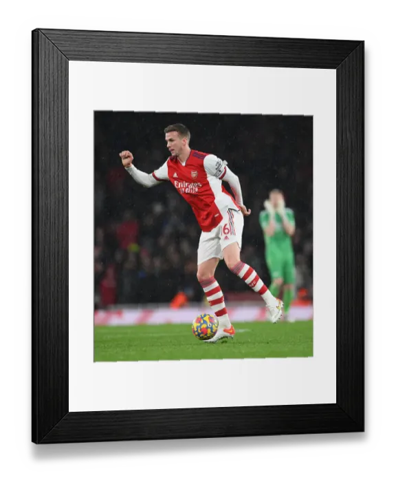 Framed Print : Rob Holding in Action: Arsenal vs Southampton, Premier League 2021-22