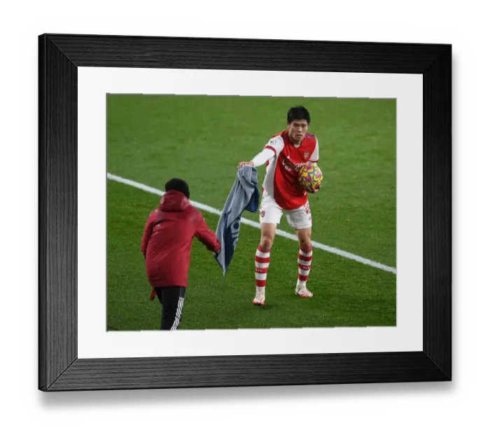 Framed Print : Arsenal vs Southampton: Tomiyasu in Action at Emirates Stadium (Premier League 2021-22)