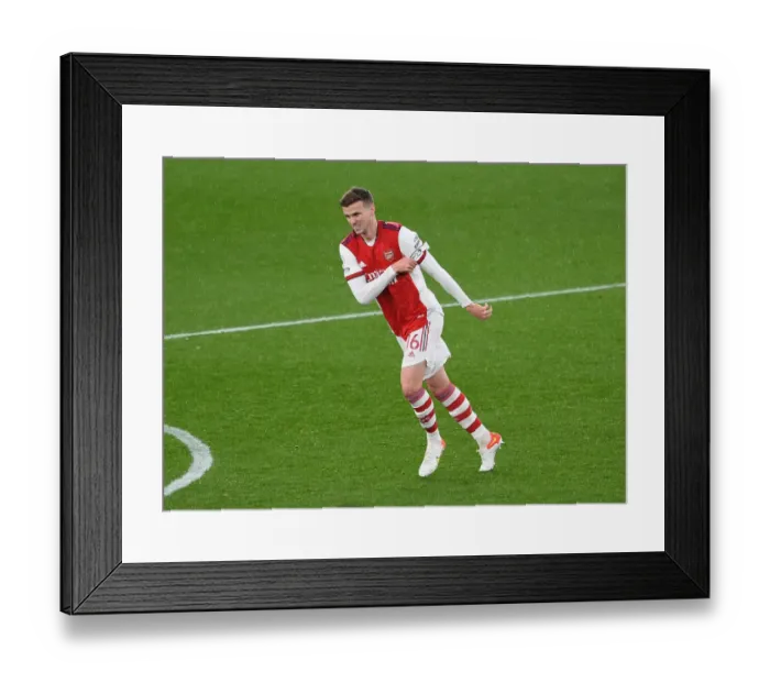 Framed Print : Rob Holding in Action: Arsenal vs Southampton, Premier League 2021-22 Framed Print : Rob Holding in Action: Arsenal vs Southampton, Premier League 2021-22