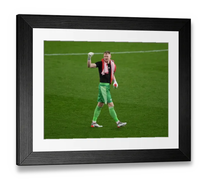 Framed Print : Arsenal's Aaron Ramsdale Reacts After Arsenal vs Southampton, Premier League 2021-22