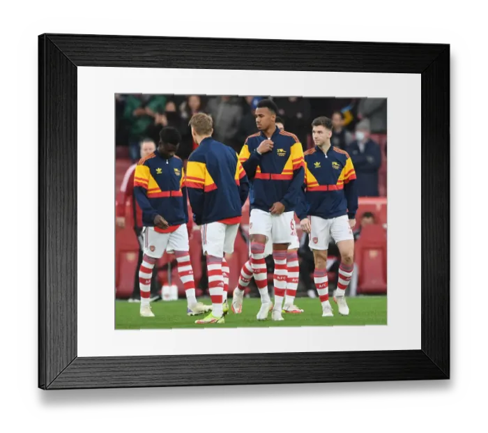 Framed Print : Gabriel Magalhaes: Arsenal's Defensive Shield Ahead of Southampton Clash (Arsenal v Southampton 2021-22)