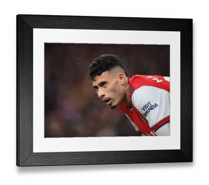 Framed Print : Gabriel Magalhaes in Action: Arsenal vs Southampton, Premier League 2021-22 Framed Print : Gabriel Magalhaes in Action: Arsenal vs Southampton, Premier League 2021-22
