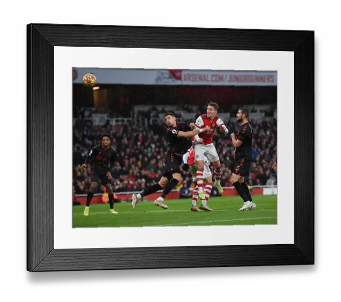 Framed Print : Martin Odegaard Scores Arsenal's Second Goal Against Southampton (December 2021)