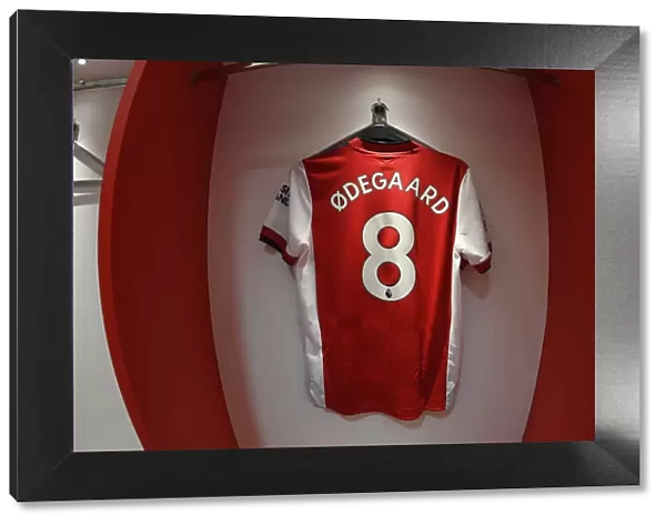 Arsenal Changing Room: Martin Odegaard's Shirt Before Arsenal vs West Ham United (Premier League 2021-22)