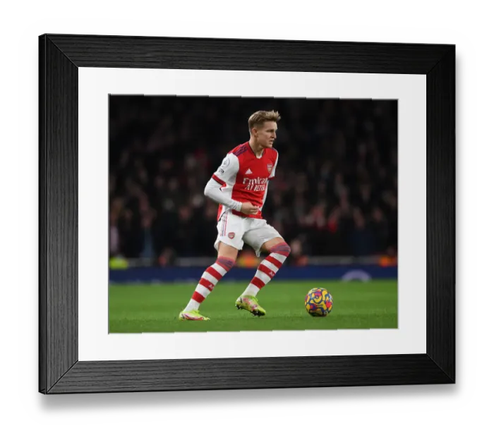 Framed Print : Martin Odegaard in Action: Arsenal vs. West Ham United, Premier League 2021-22 Framed Print : Martin Odegaard in Action: Arsenal vs. West Ham United, Premier League 2021-22