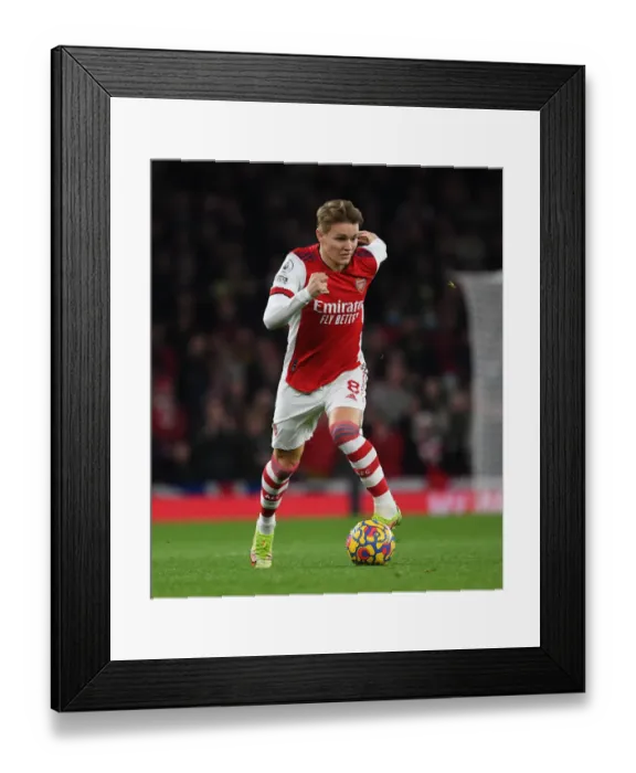 Framed Print : Martin Odegaard in Action: Arsenal vs. West Ham United, Premier League 2021-22 Framed Print : Martin Odegaard in Action: Arsenal vs. West Ham United, Premier League 2021-22