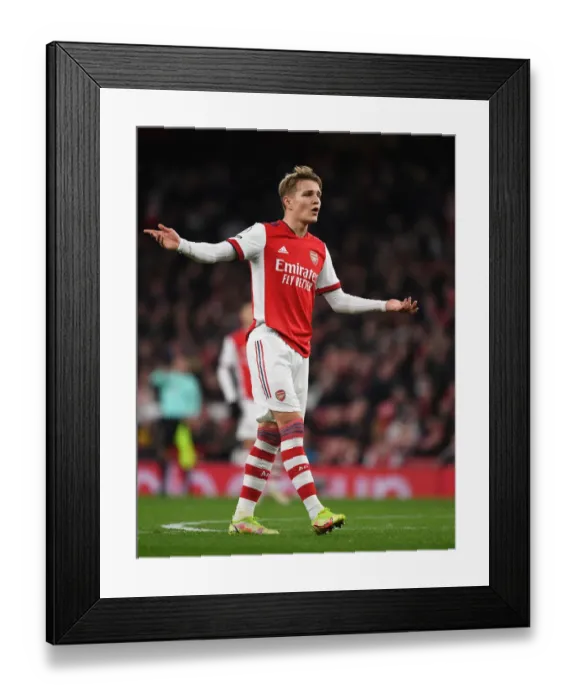 Framed Print : Martin Odegaard in Action: Arsenal vs. West Ham United, Premier League 2021-22 Framed Print : Martin Odegaard in Action: Arsenal vs. West Ham United, Premier League 2021-22