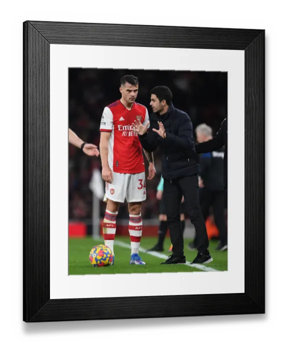 Framed Print : Arsenal Manager Mikel Arteta Conferring with Granit Xhaka during Arsenal vs West Ham United, Premier League 2021-22 Framed Print : Arsenal Manager Mikel Arteta Conferring with Granit Xhaka during Arsenal vs West Ham United, Premier League 2021-22
