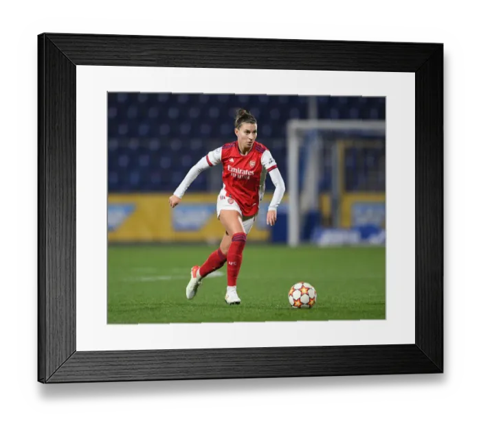 Framed Print : Arsenal WFC in Action against 1899 Hoffenheim in UEFA Women's Champions League Framed Print : Arsenal WFC in Action against 1899 Hoffenheim in UEFA Women's Champions League