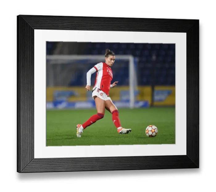 Framed Print : Arsenal WFC vs. 1899 Hoffenheim: A Battle in the UEFA Women's Champions League