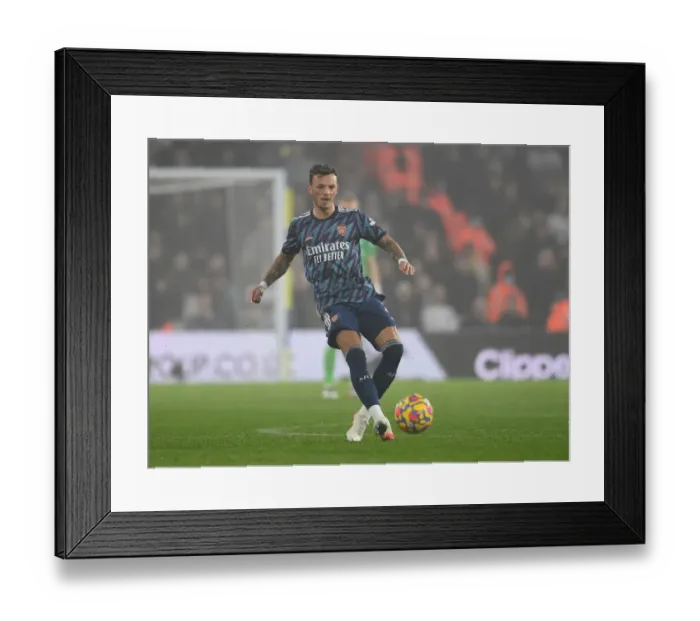 Framed Print : Arsenal vs Leeds United: Premier League Battle at Elland Road (December 2021) Framed Print : Arsenal vs Leeds United: Premier League Battle at Elland Road (December 2021)