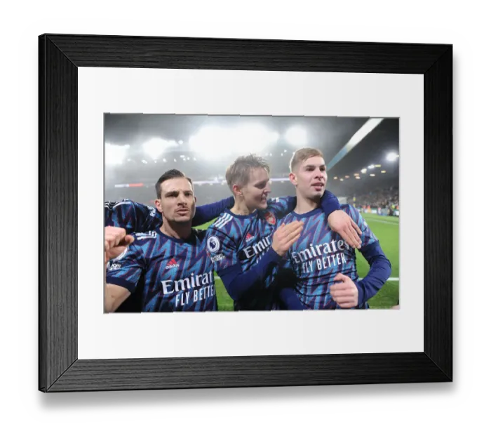 Framed Print : Emile Smith Rowe's Brace: Arsenal's Commanding Performance Against Leeds United in the 2021-22 Premier League