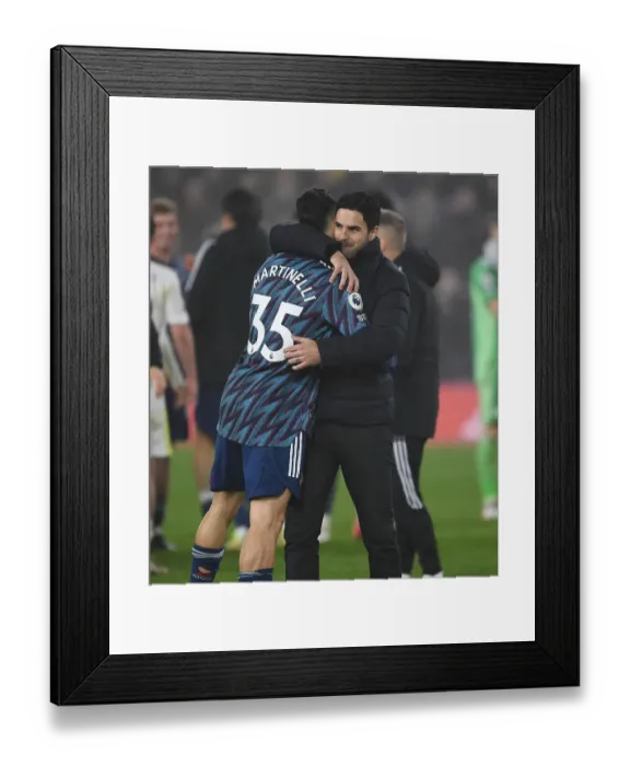 Framed Print : Martinelli's Last-Minute Stunner: Arsenal Snatch Dramatic Victory Against Leeds United