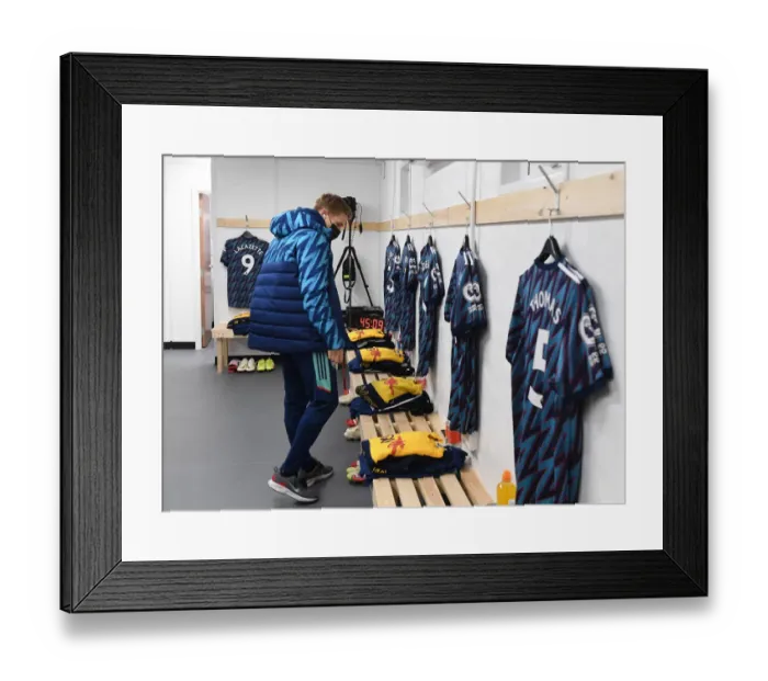 Framed Print : Arsenal's Martin Odegaard in the Changing Room Before Leeds United Clash (Premier League 2021-22) Framed Print : Arsenal's Martin Odegaard in the Changing Room Before Leeds United Clash (Premier League 2021-22)