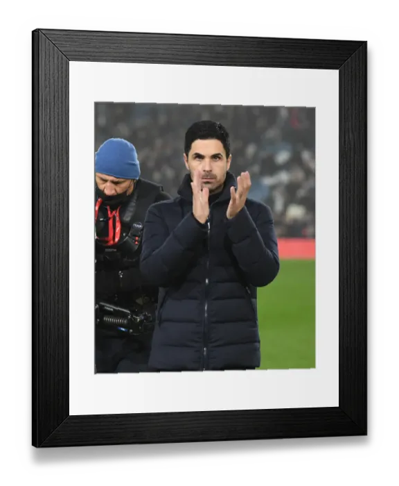 Framed Print : Mikel Arteta Salutes Arsenal Fans: Triumphant Return to Leeds United (December 2021)
