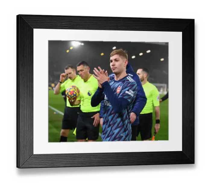 Framed Print : Emile Smith Rowe Applauds Arsenal Fans: Leeds United vs Arsenal, Premier League 2021-22 Framed Print : Emile Smith Rowe Applauds Arsenal Fans: Leeds United vs Arsenal, Premier League 2021-22
