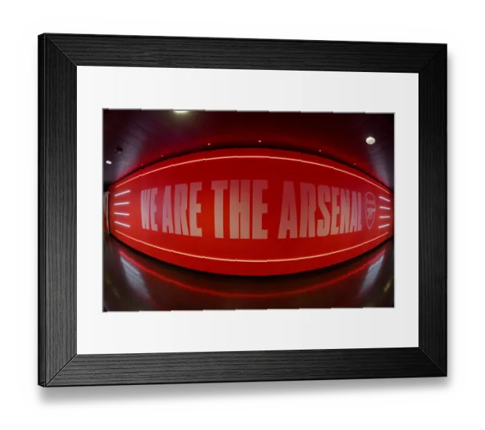 Framed Print : Arsenal vs Sunderland: Carabao Cup Quarterfinal Showdown at Emirates Stadium