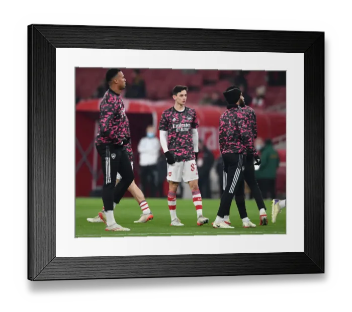 Framed Print : Arsenal's Charlie Patino Gears Up for Carabao Cup Quarterfinal vs. Sunderland