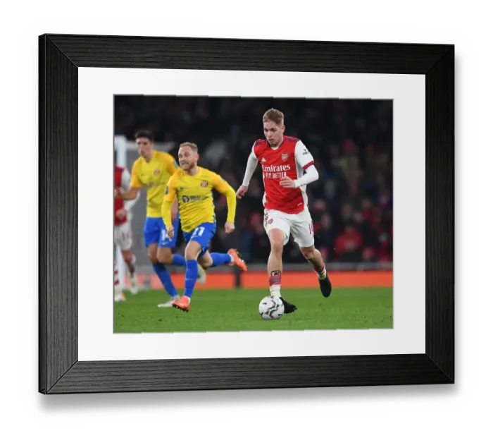 Framed Print : Arsenal's Emile Smith Rowe Shines in Carabao Cup Quarterfinal Against Sunderland Framed Print : Arsenal's Emile Smith Rowe Shines in Carabao Cup Quarterfinal Against Sunderland