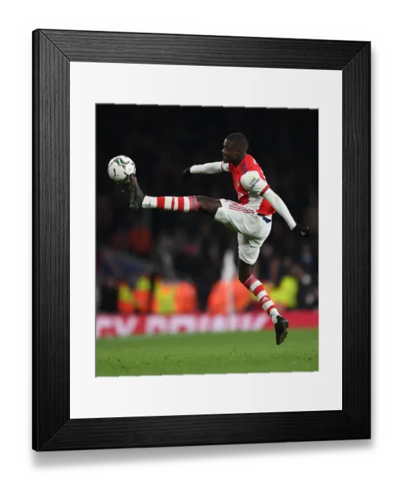 Framed Print : Arsenal's Nicolas Pepe Shines in Carabao Cup Quarterfinal Against Sunderland