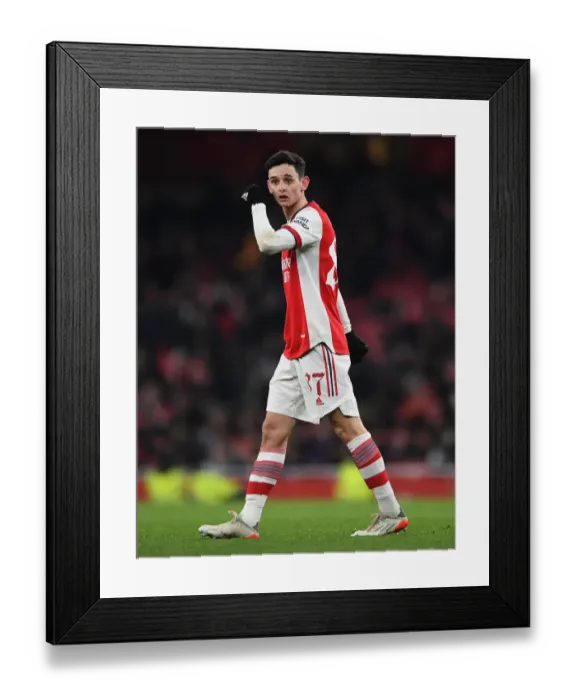 Framed Print : Arsenal's Charlie Patino Shines in Carabao Cup Quarterfinal Against Sunderland Framed Print : Arsenal's Charlie Patino Shines in Carabao Cup Quarterfinal Against Sunderland