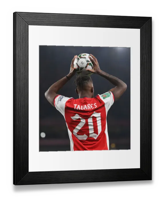 Framed Print : Arsenal's Nuno Tavares in Carabao Cup Quarterfinal Action vs Sunderland