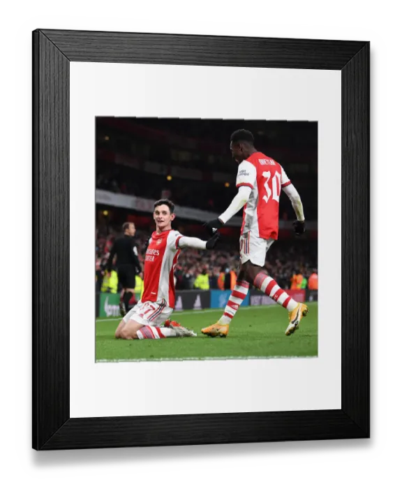 Framed Print : Arsenal's Charlie Patino Scores Fifth Goal in Carabao Cup Quarterfinal Victory over Sunderland