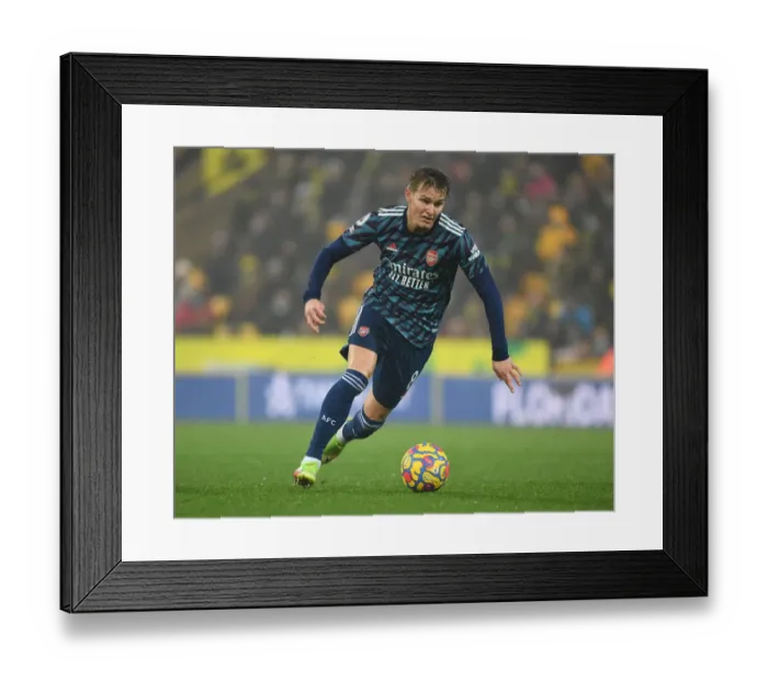 Framed Print : Martin Odegaard in Action: Norwich City vs Arsenal, Premier League 2021-22 Framed Print : Martin Odegaard in Action: Norwich City vs Arsenal, Premier League 2021-22