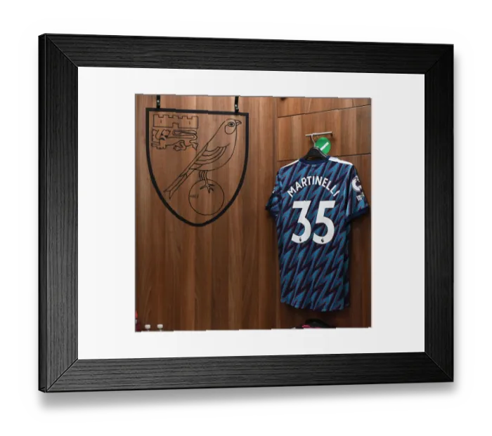 Framed Print : Arsenal's Gabriel Martinelli Prepares for Norwich City Clash (Premier League 2021-22) Framed Print : Arsenal's Gabriel Martinelli Prepares for Norwich City Clash (Premier League 2021-22)
