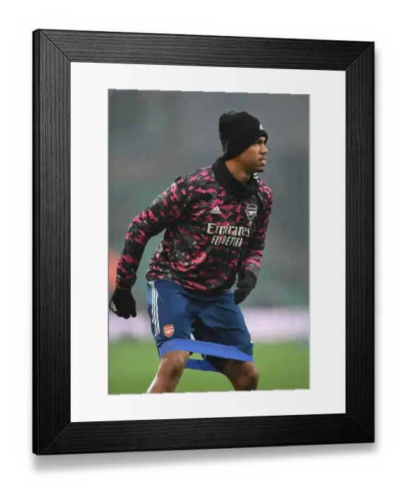 Framed Print : Gabriel Magalhaes Prepares for Norwich City vs Arsenal Clash (Premier League 2021-22)