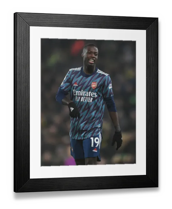 Framed Print : Pepe in Action: Norwich City vs Arsenal, Premier League 2021-22 Framed Print : Pepe in Action: Norwich City vs Arsenal, Premier League 2021-22