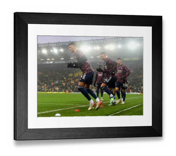Framed Print : Arsenal's Ben White Gears Up for Norwich Showdown in Premier League