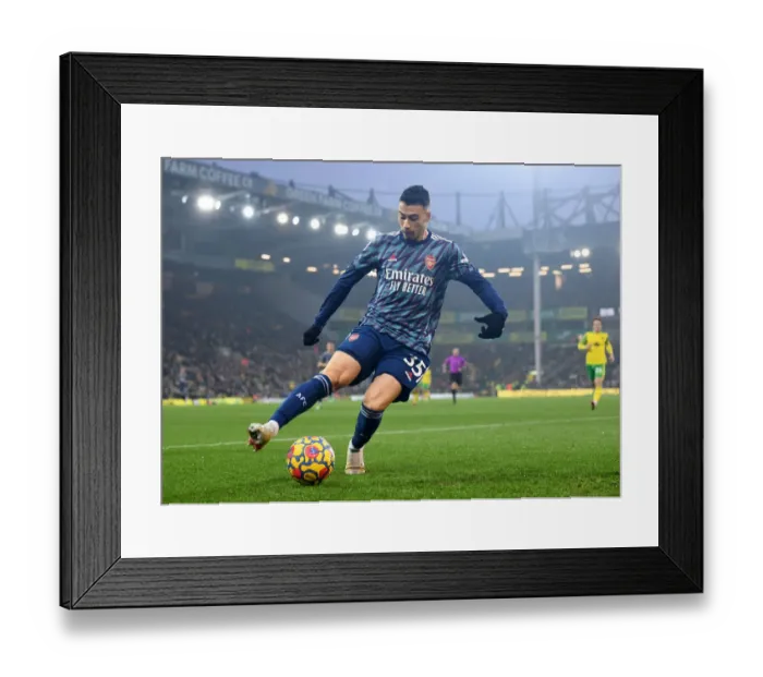 Framed Print : Gabriel Martinelli in Action: Norwich City vs Arsenal, Premier League 2021-22 Framed Print : Gabriel Martinelli in Action: Norwich City vs Arsenal, Premier League 2021-22