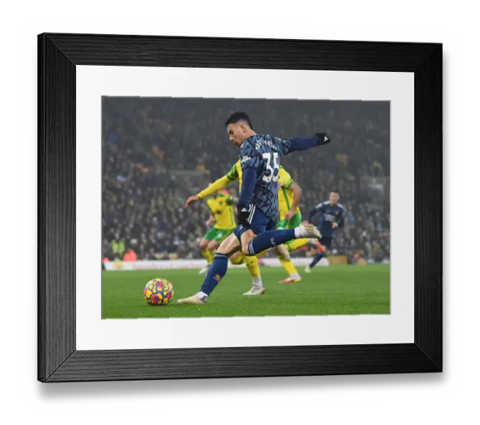 Framed Print : Gabriel Martinelli in Action: Norwich City vs Arsenal, Premier League 2021-22